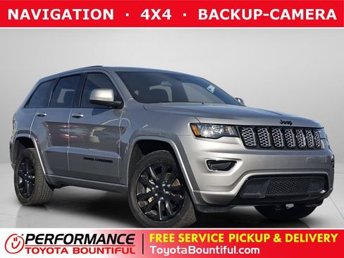 Used 2021 Jeep Grand Cherokee Laredo X image 1