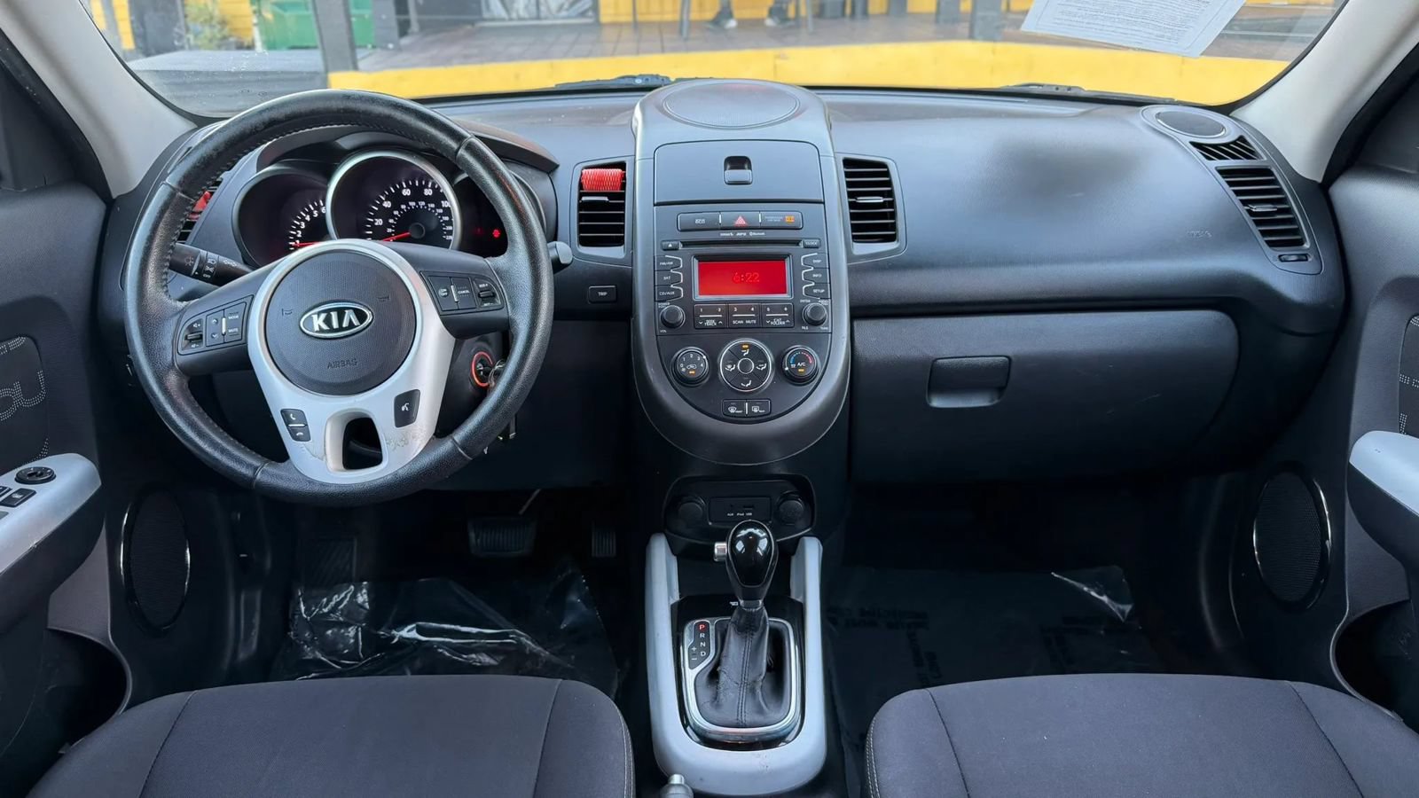 Used 2012 Kia Soul + FWD image 19