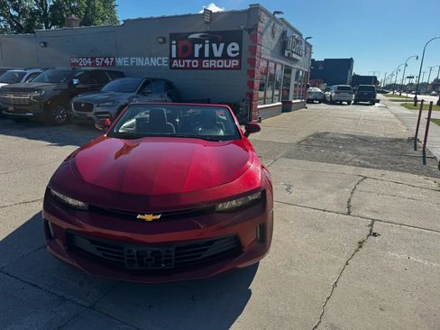 Used 2017 Chevrolet Camaro LT RWD image 12