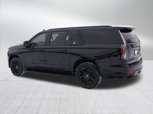 Certified 2023 Cadillac Escalade ESV Sport Platinum image 3