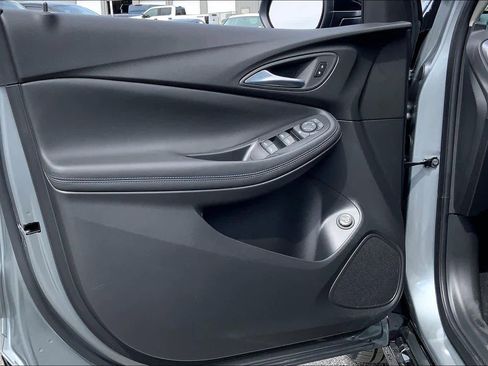 Used 2025 Buick Encore GX Sport Touring w/ Comfort Package image 21