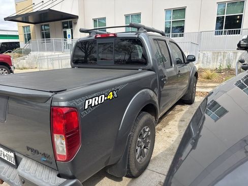 Used 2017 Nissan Frontier PRO-4X w/ Pro-4x Luxury Package image 4