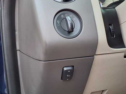 Used 2012 Ford Expedition EL XLT image 18