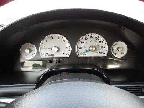 Used 2004 Ford Thunderbird RWD image 14