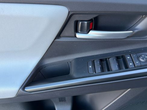 New 2026 Subaru Solterra Premium image 11