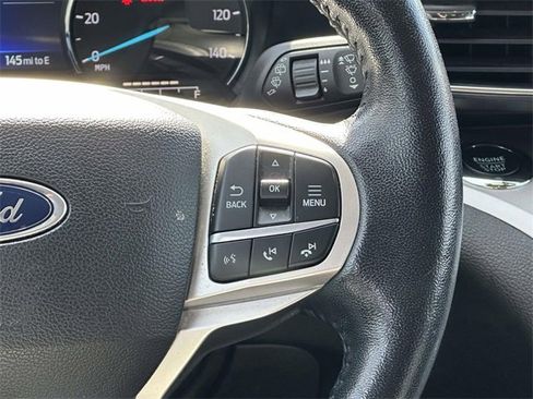 Used 2022 Ford Explorer XLT w/ Equipment Group 202A image 16