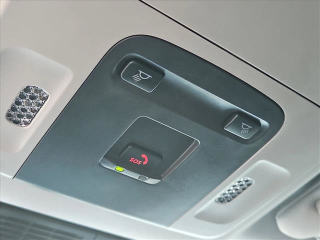 Used 2025 Toyota Camry LE FWD image 20