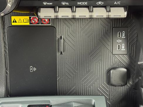 Used 2024 Toyota Tacoma TRD Off-Road w/ TRD Off Road Upgrade Package image 30