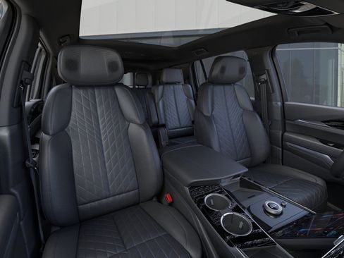 New 2026 Cadillac Escalade IQ Sport 1 w/ LPO, ONYX Package image 17