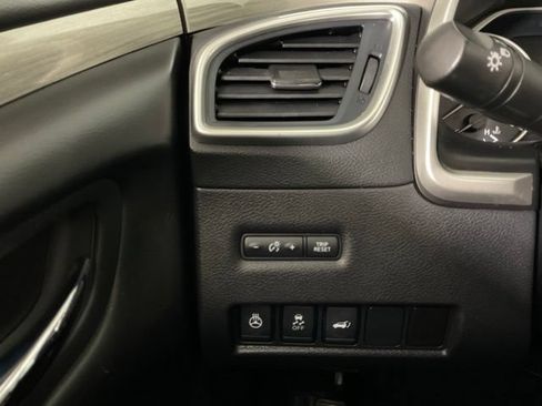 Used 2017 Nissan Murano SV AWD/4WD image 23