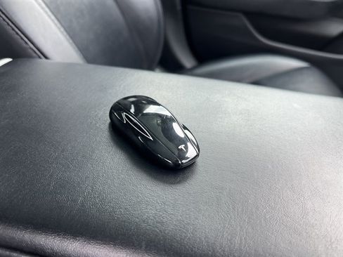 Used 2018 Tesla Model 3 Long Range AWD/4WD image 34
