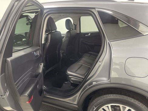 Used 2022 Ford Escape SEL w/ Technology Package AWD/4WD image 4