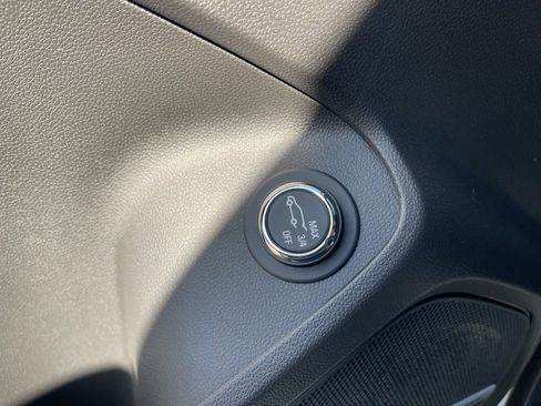 New 2026 Chevrolet TrailBlazer RS w/ Convenience Package image 40