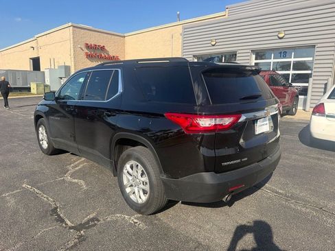 Used 2020 Chevrolet Traverse LT w/ LPO, Floor Liner Package AWD/4WD image 3