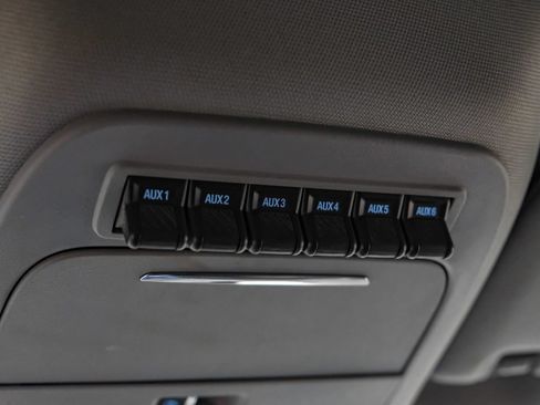 Used 2024 Ford F250 Lariat w/ Lariat Ultimate Package AWD/4WD image 25
