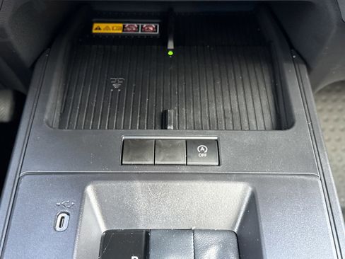 Used 2026 Toyota Corolla Cross LE image 26