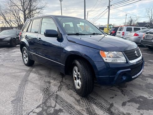 Used 2010 Suzuki Grand Vitara Premium image 3