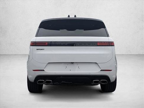 Used 2025 Land Rover Range Rover Sport Dynamic SE image 7