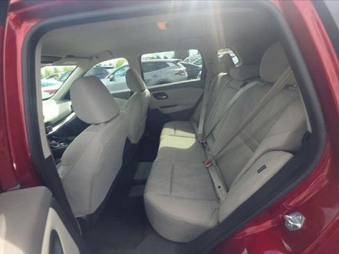 Used 2025 Nissan Rogue SV FWD image 37