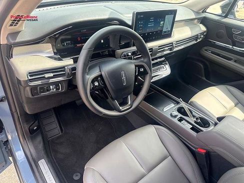 Used 2026 Lincoln Corsair Premiere FWD image 17