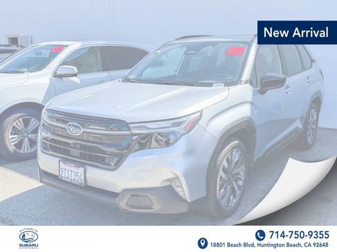 Certified 2025 Subaru Forester Touring AWD/4WD image 1