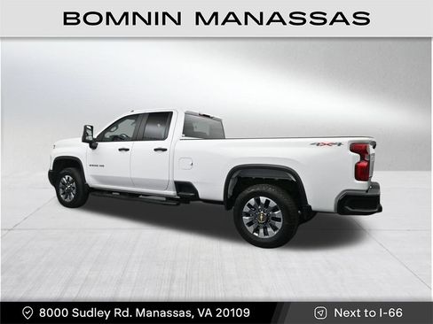 Used 2024 Chevrolet Silverado 2500 Custom w/ Custom Convenience Package image 7