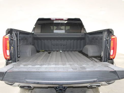 Used 2022 GMC Sierra 1500 SLT AWD/4WD image 11