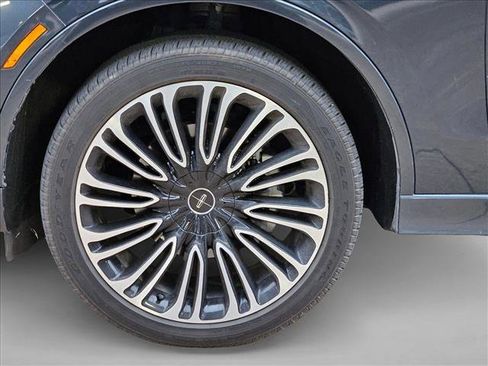 Used 2023 Lincoln Aviator Black Label w/ Dynamic Handling Package image 21