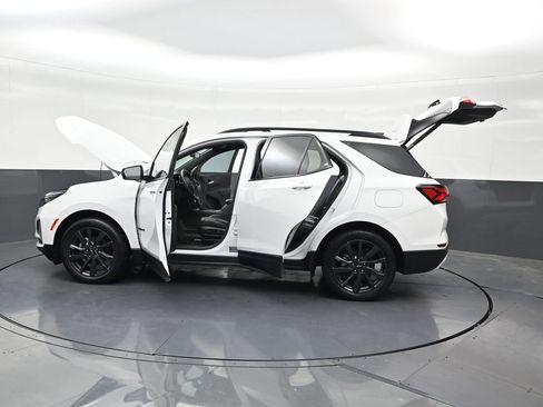 Used 2023 Chevrolet Equinox RS w/ RS Leather Package FWD image 33
