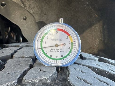 Used 2022 Ford F150 Lariat w/ Max Trailer Tow Package image 36