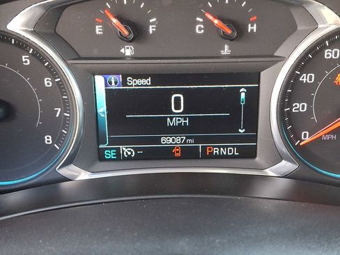 Used 2018 Chevrolet Equinox LT w/ Sun & Infotainment Package image 20