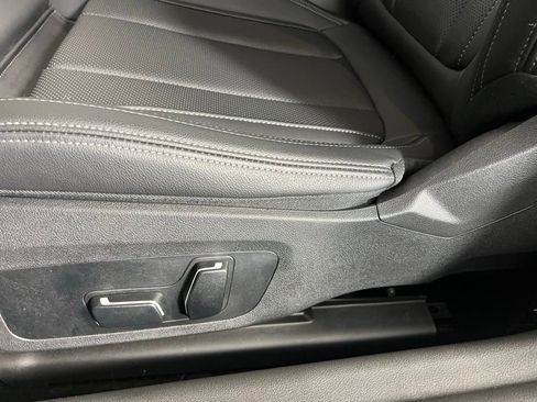 Used 2025 BMW M240i xDrive M240i image 23