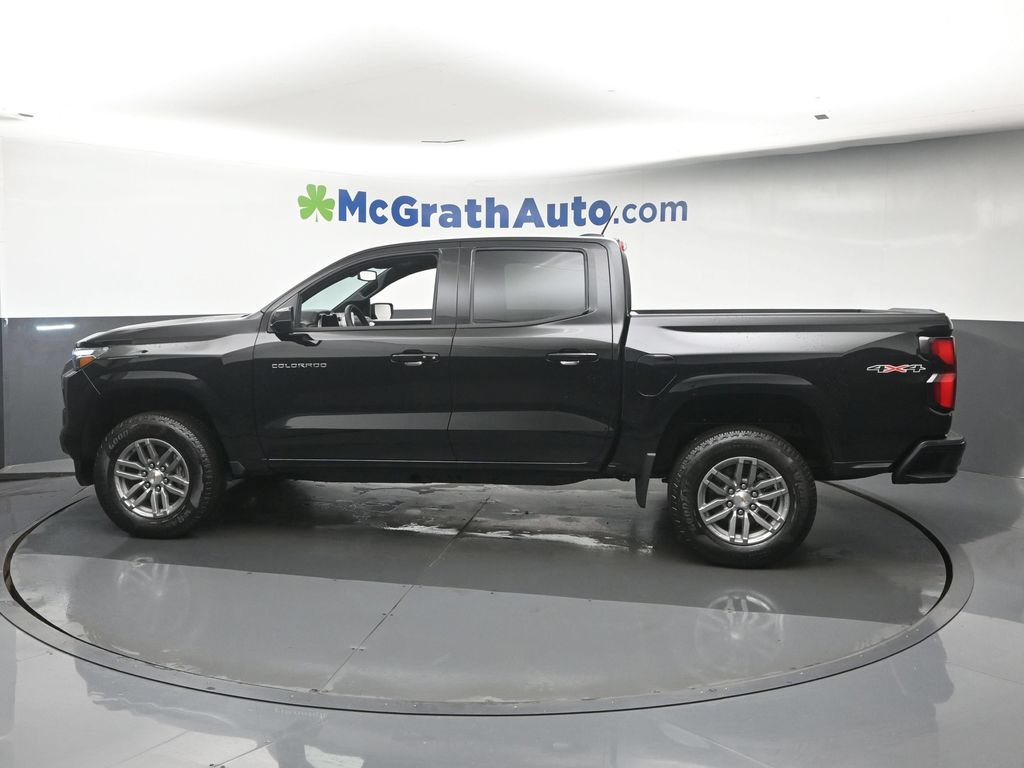 New 2026 Chevrolet Colorado LT w/ LT Convenience Package AWD/4WD image 23