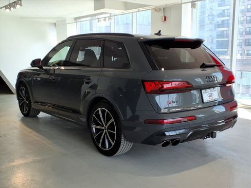 Used 2023 Audi SQ7 Prestige w/ Sport Package image 6
