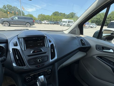 Used 2016 Ford Transit Connect Titanium FWD image 14