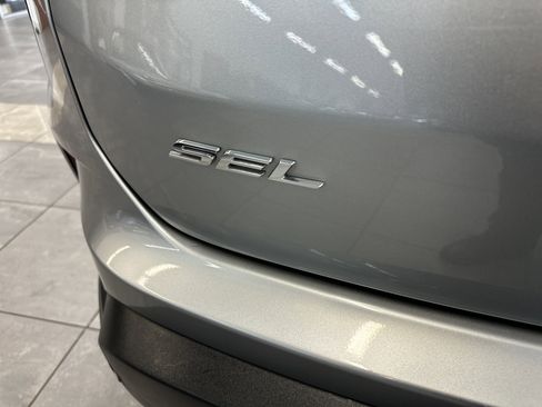 Used 2022 Ford Edge SEL w/ Convenience Package image 10