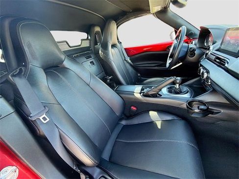 Used 2021 MAZDA MX-5 Miata Grand Touring image 14