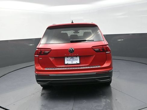Used 2023 Volkswagen Tiguan SE FWD image 9