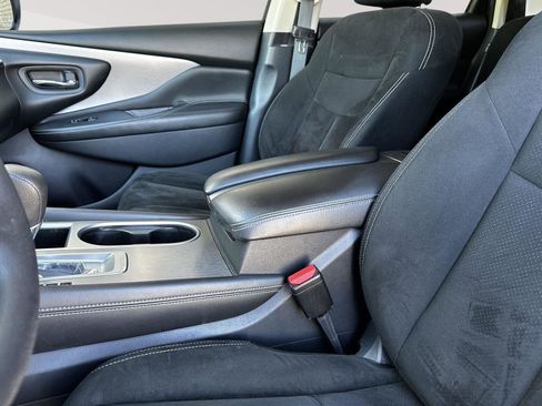 Used 2019 Nissan Murano S w/ Cargo Package AWD/4WD image 18