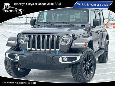 Certified 2022 Jeep Wrangler Unlimited Sahara w/ Cold Weather Group AWD/4WD image 1