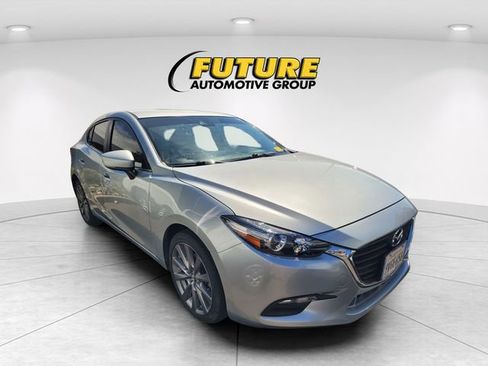 Used 2018 MAZDA MAZDA3 Touring image 1