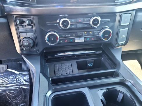 New 2026 Ford F350 Lariat w/ Black Appearance Package image 16