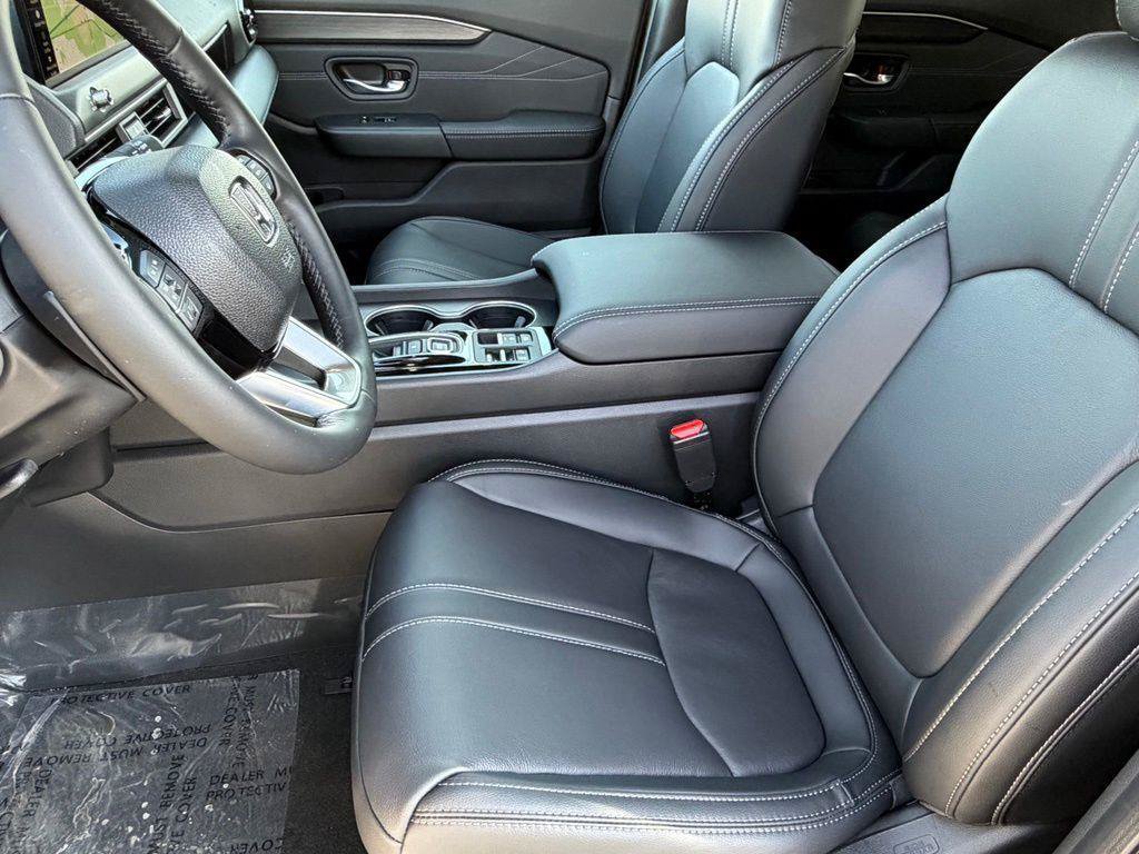 New 2026 Honda Pilot Touring image 13