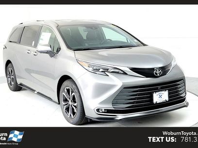 New 2026 Toyota Sienna Platinum
