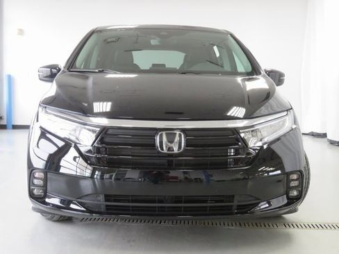 Used 2024 Honda Odyssey EX-L image 2