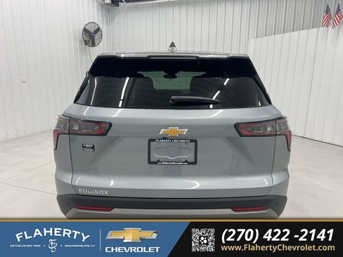 New 2026 Chevrolet Equinox LT image 4