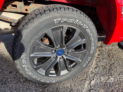 Used 2018 Ford F150 Lariat w/ Equipment Group 502A Luxury AWD/4WD image 49