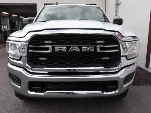 Used 2022 RAM 2500 Tradesman w/ Chrome Appearance Group AWD/4WD image 2