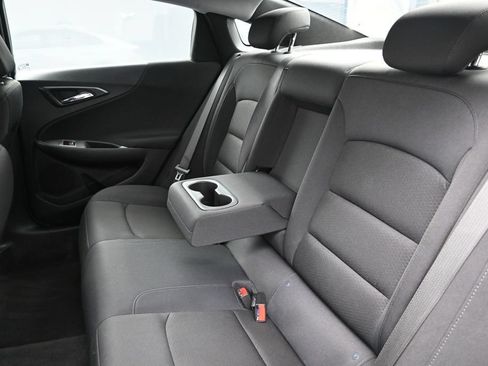 Used 2023 Chevrolet Malibu LT FWD image 16