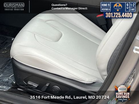 Used 2025 Hyundai Elantra Limited image 7